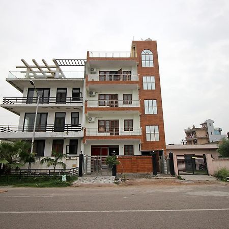Oyo 9192 Hotel Raghav Residency Noida Exterior photo